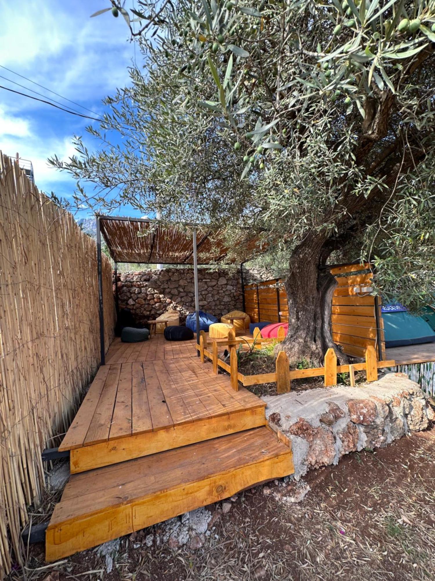 Alt Camping Hotel Dhermi Exterior photo