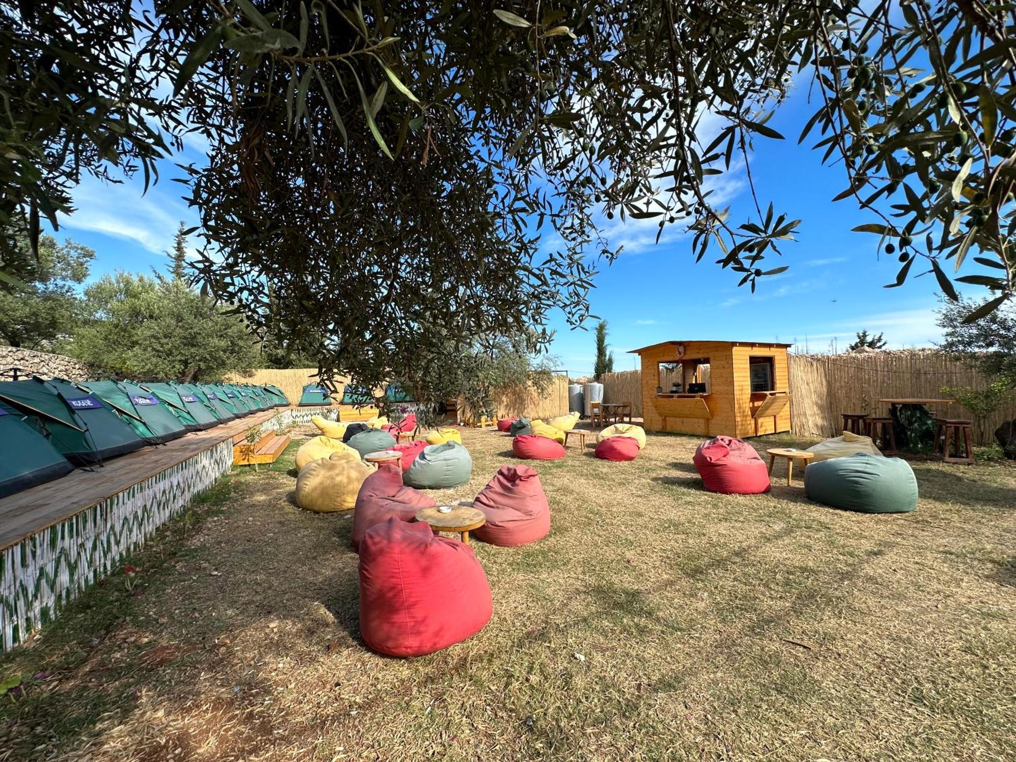 Alt Camping Hotel Dhermi Exterior photo